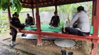 Kapolsek Gerung Dorong Kolaborasi untuk Kemandirian Pangan di Desa Giri Tembesi