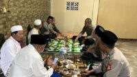 Kapolsek Kediri Jalin Silaturahmi Hangat dengan Tokoh Masyarakat (3) Kapolsek Kediri Jalin Silaturahmi Hangat dengan Tokoh Masyarakat