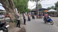Ngabuburit Lancar! Polisi Atur Lalu Lintas di Labuapi