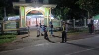 Ramadan Kondusif! Polsek Sekotong Kawal Ibadah Tarawih (3) Polisi Hadir di Masjid, Sholat Tarawih di Sekotong Aman