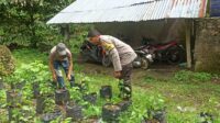 Bhabinkamtibmas Desa Batulayar Dukung Ketahanan Pangan Warga