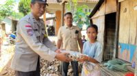 Polsek Sekotong Salurkan Bantuan Nutrisi Mantap untuk Warga Dusun Gunung Kosong (2)