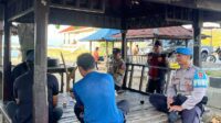 Polsek Sekotong Intensifkan Patroli Dialogis di Dusun Jerenjeng untuk Jaga Kamtibmas (2) Polsek Sekotong Intensifkan Patroli Dialogis di Dusun Jerenjeng untuk Jaga Kamtibmas