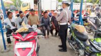 Bangun Kesadaran Berlalu Lintas, Satlantas Lombok Barat Sambangi Ojek Pasar Jereneng