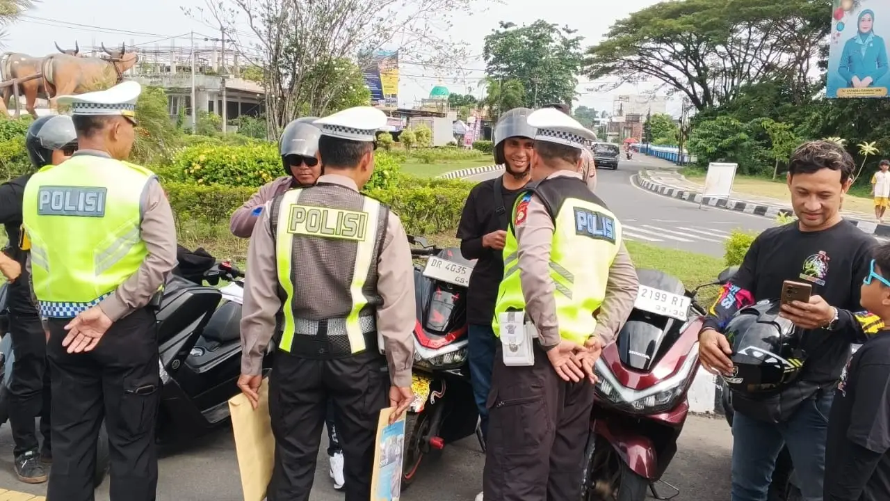 Polres Lobar Ajak Komunitas Motor Jadi Pelopor Keselamatan Jalan